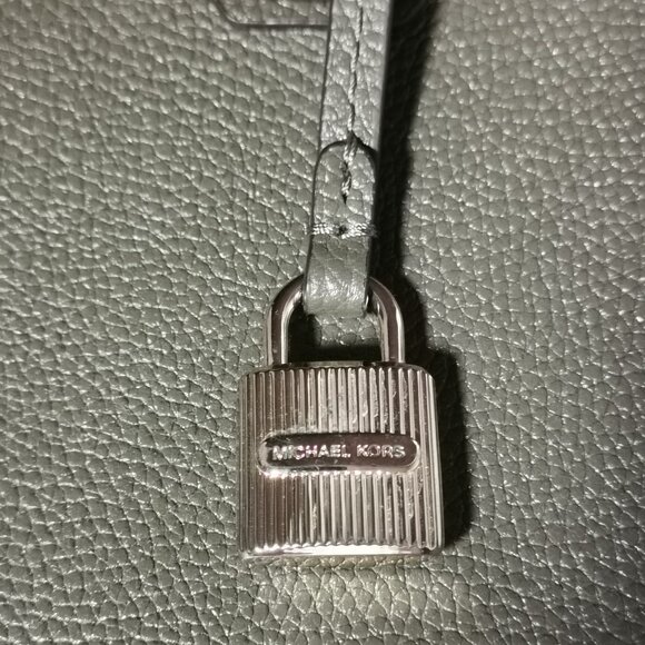 Olive/Gold Pebbled Leather Satchel/Crossbody EUC # 250 - Picture 11 of 14